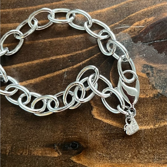 EUC Swarovski limited edition Panda and Bamboo charm bracelet. - Picture 6 of 12